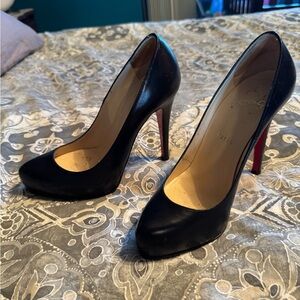 Christian Louboutin pumps black